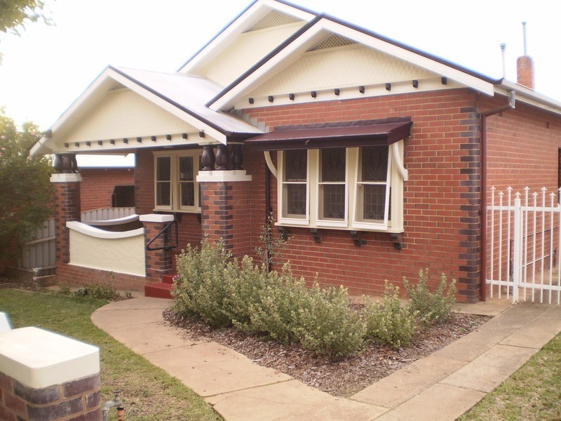 34 Grandview Avenue, Turvey Park NSW 2650