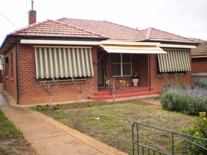 80 Bourke Street, Turvey Park NSW 2650