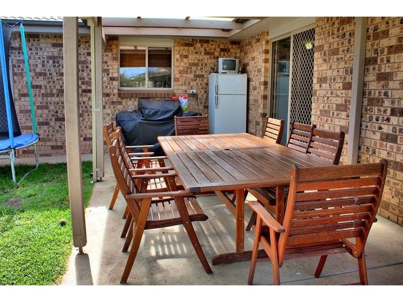 4 Wonkana Road, Glenfield Park NSW 2650