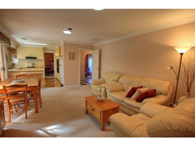 86 Amaroo Street, Wagga Wagga NSW 2650