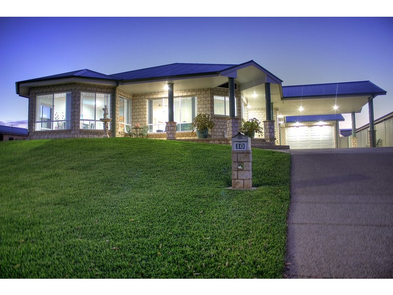 10 Franklin Drive, Estella NSW 2650