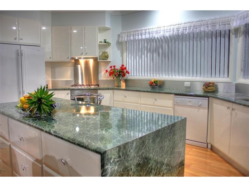 10 Franklin Drive, Estella NSW 2650