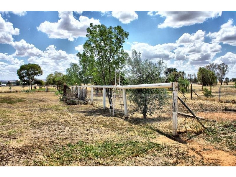 171 Connorton Street, Wagga Wagga NSW 2650