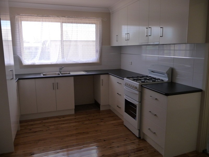 8 Bull Street, Currawarna NSW 2650