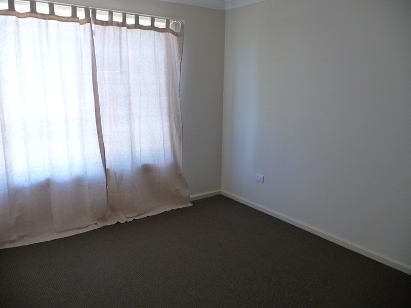 8 Bull Street, Currawarna NSW 2650