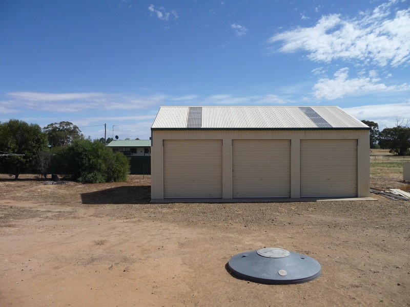 8 Bull Street, Currawarna NSW 2650