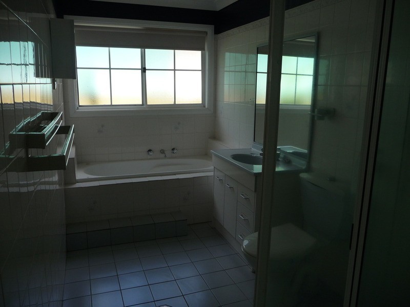 19 Sullivan Avenue, Wagga Wagga NSW 2650