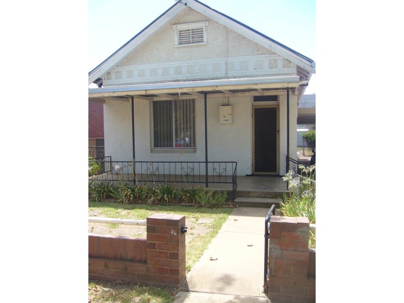 111 Trail Street, Wagga Wagga NSW 2650