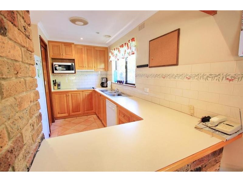 29 Norfolk Avenue, Lake Albert NSW 2650