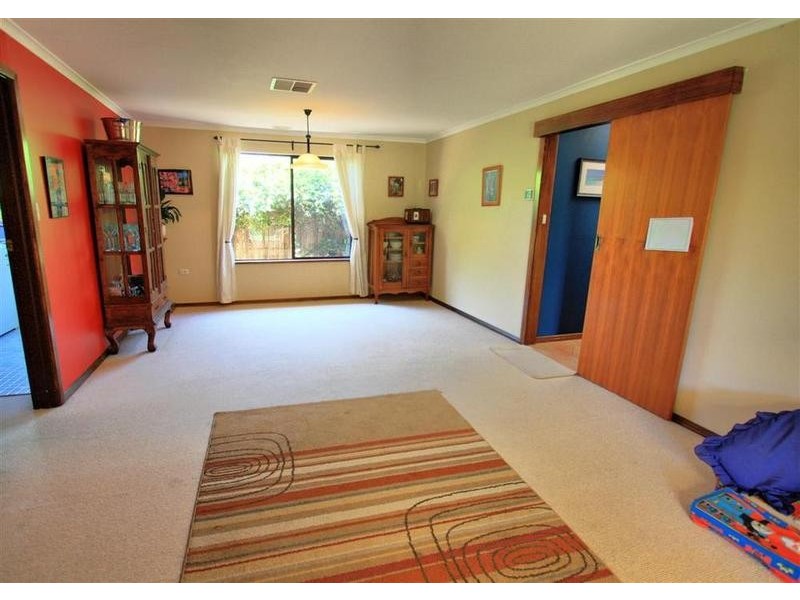 29 Norfolk Avenue, Lake Albert NSW 2650