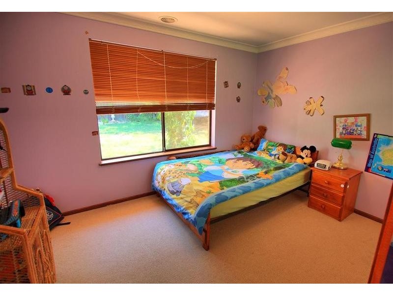 29 Norfolk Avenue, Lake Albert NSW 2650