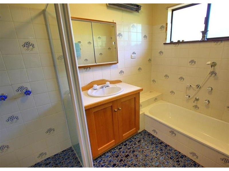 29 Norfolk Avenue, Lake Albert NSW 2650