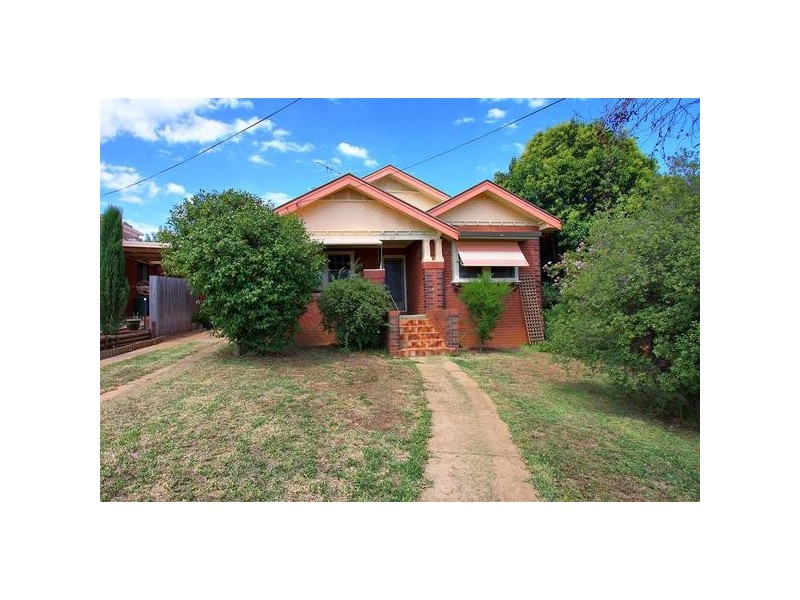114 Coleman Street, Wagga Wagga NSW 2650