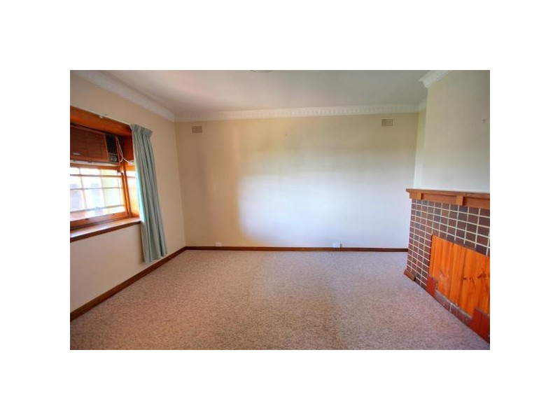 114 Coleman Street, Wagga Wagga NSW 2650