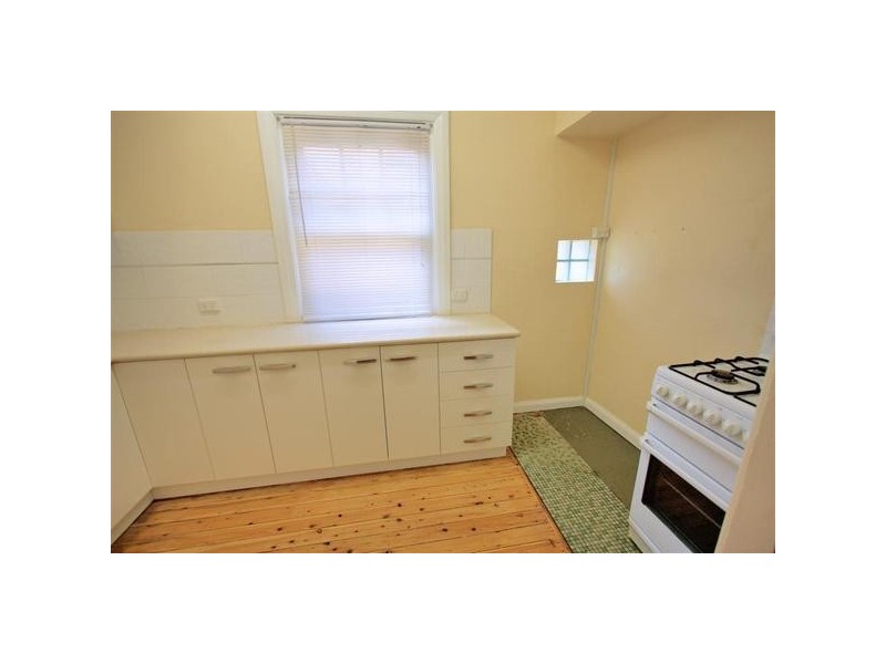 114 Coleman Street, Wagga Wagga NSW 2650