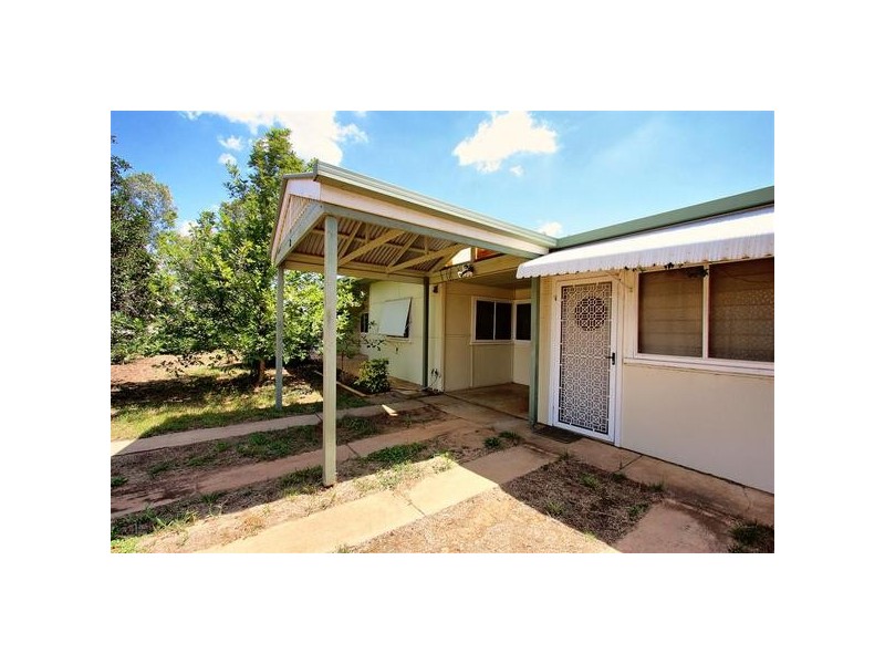 2 Pioneer Avenue, Wagga Wagga NSW 2650