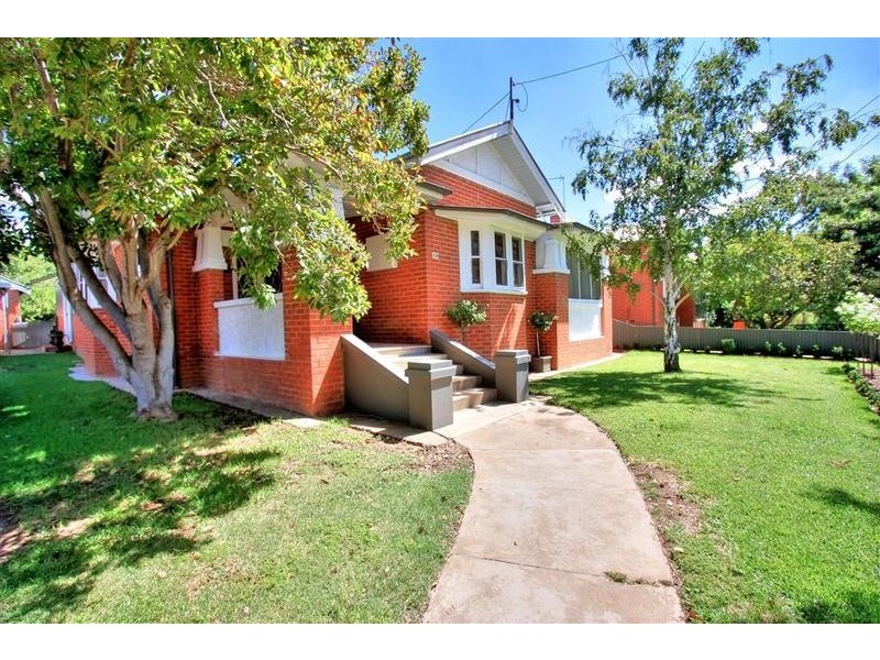 68 Railway Street, Wagga Wagga NSW 2650