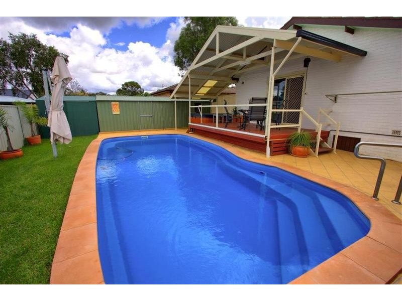 8 Carmody Street, Kooringal NSW 2650