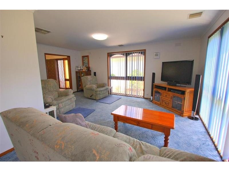 8 Carmody Street, Kooringal NSW 2650