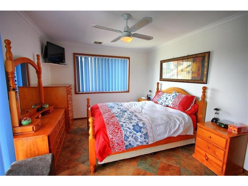 8 Carmody Street, Kooringal NSW 2650