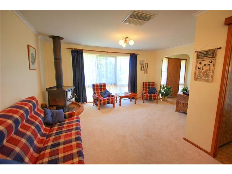 53 Cleek Street, Currawarna NSW 2650