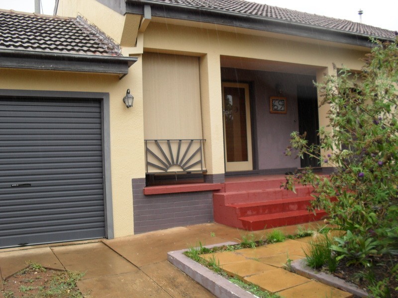 69 Mitchelmore Street, Turvey Park NSW 2650