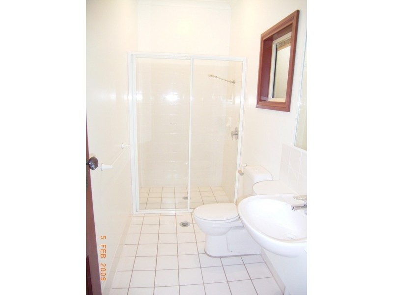 73 Docker Street, Wagga Wagga NSW 2650