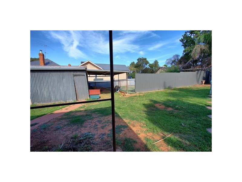 60 Urana Street, Wagga Wagga NSW 2650