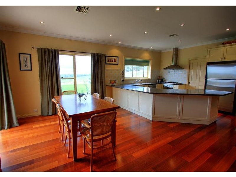 190 Brucedale Drive, Brucedale NSW 2650