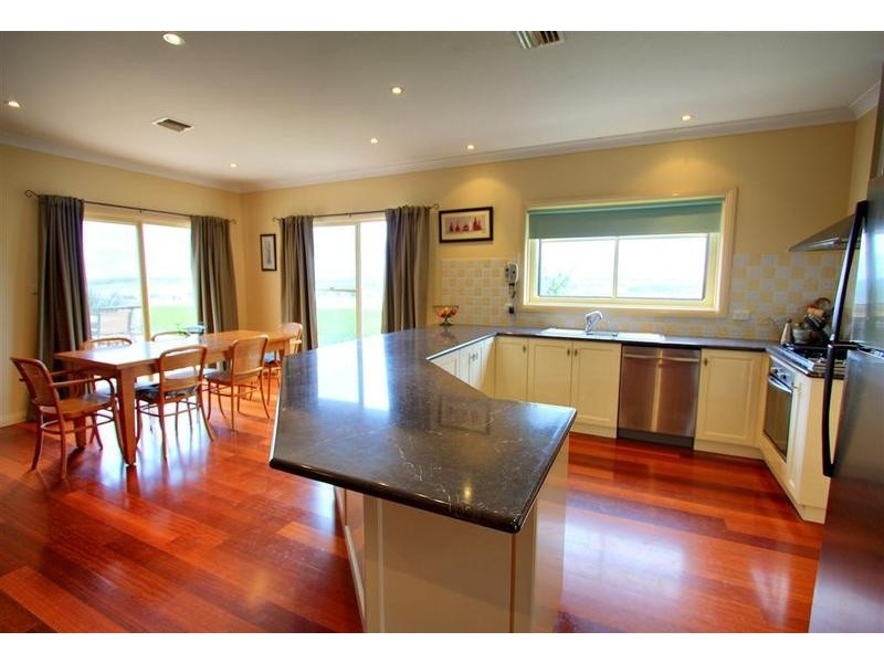 190 Brucedale Drive, Brucedale NSW 2650