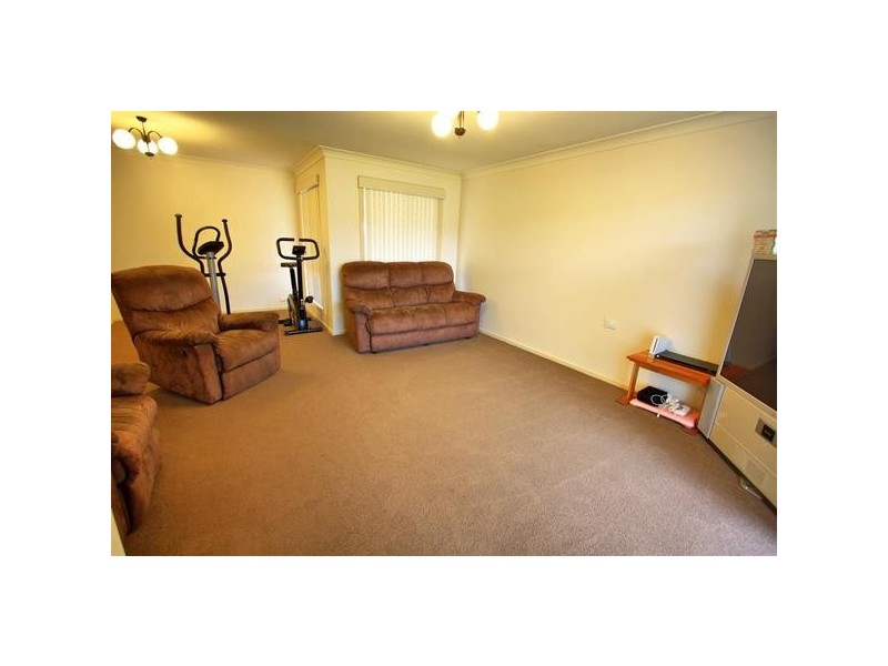 42 Berembee Drive, Wagga Wagga NSW 2650