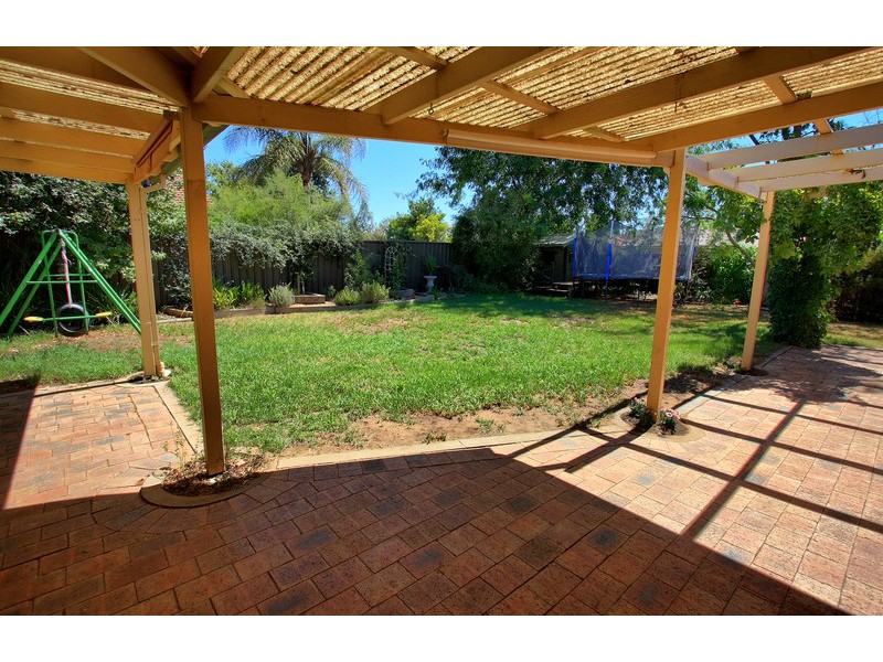29 Norfolk Avenue, Lake Albert NSW 2650