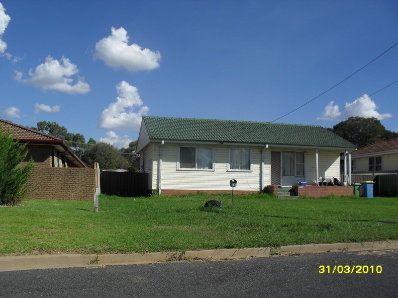 4  Wewak Street, Wagga Wagga NSW 2650