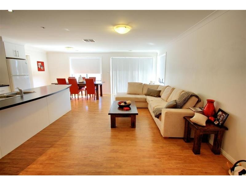 9 Teak Close, Forest Hill NSW 2651