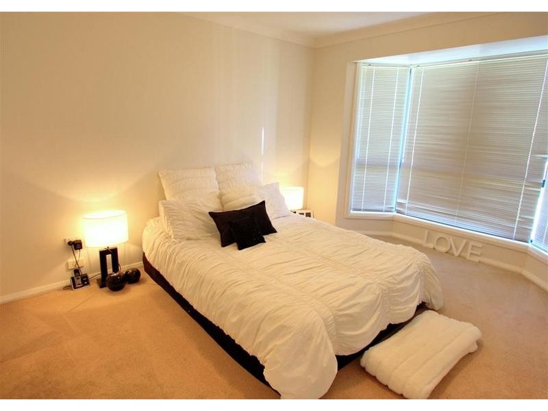 9 Teak Close, Forest Hill NSW 2651