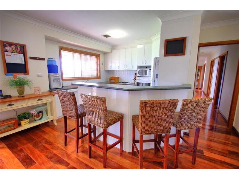 6 Stringybark Place, Springvale NSW 2650