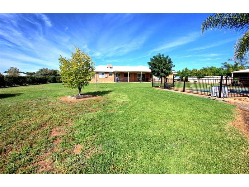 6 Stringybark Place, Springvale NSW 2650