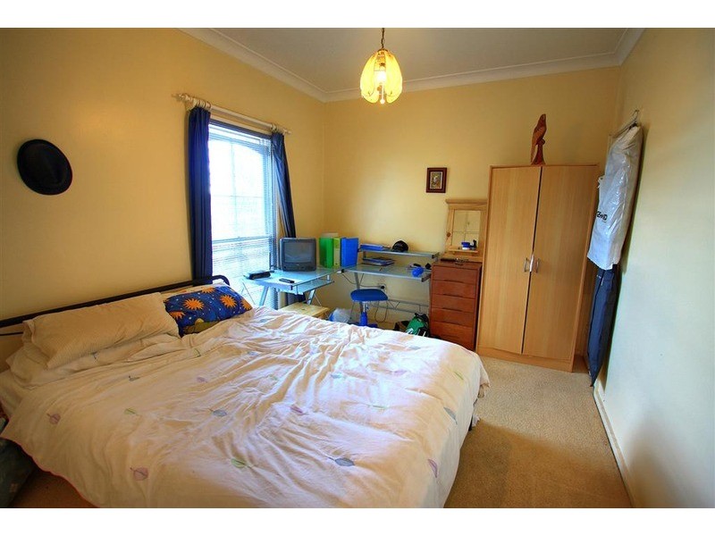 21 Lakeside Drive, Wagga Wagga NSW 2650