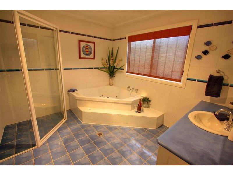 53 Gormly Avenue, Wagga Wagga NSW 2650