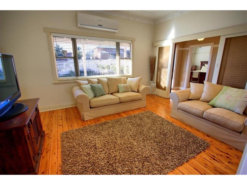 40 Wooden Street, Turvey Park NSW 2650