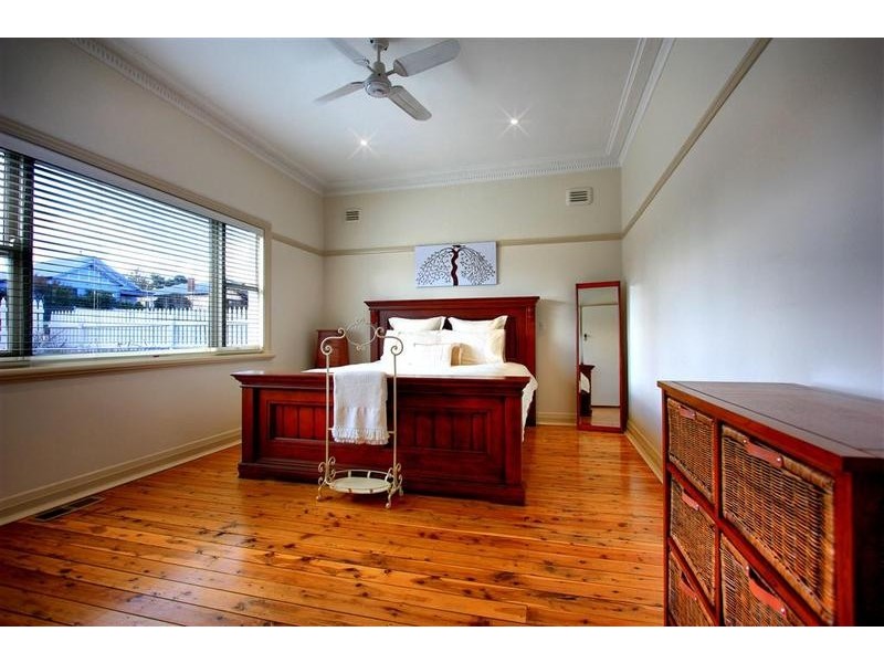 40 Wooden Street, Turvey Park NSW 2650
