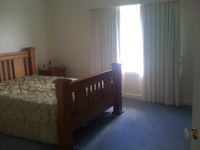 6 Lyndoch Place, Bourkelands NSW 2650