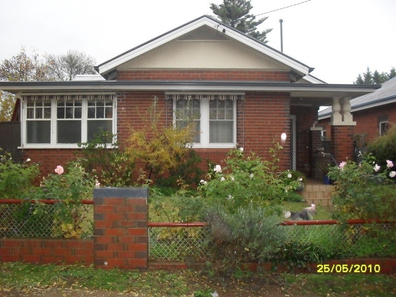 36 Trevor Street, Turvey Park NSW 2650