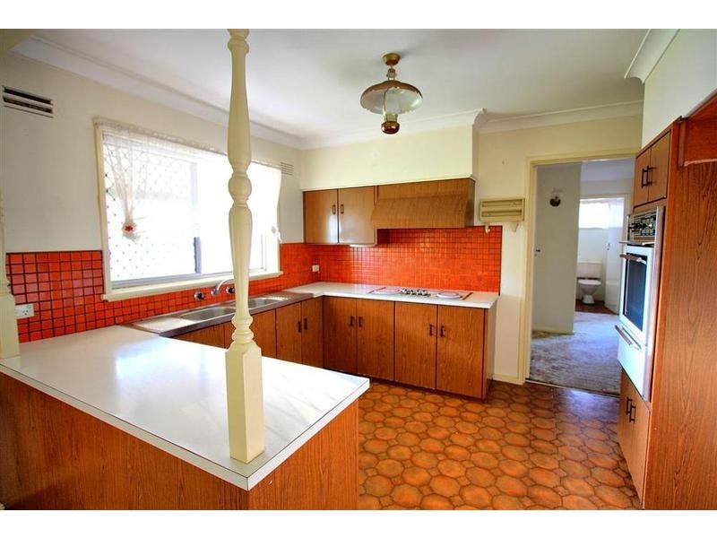 40 Fairbairn Crescent, Kooringal NSW 2650