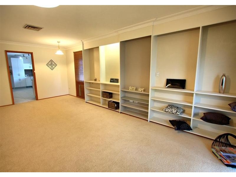 3 Malumba Crescent, Kooringal NSW 2650