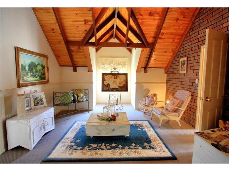 5 Atkins Place, Estella NSW 2650