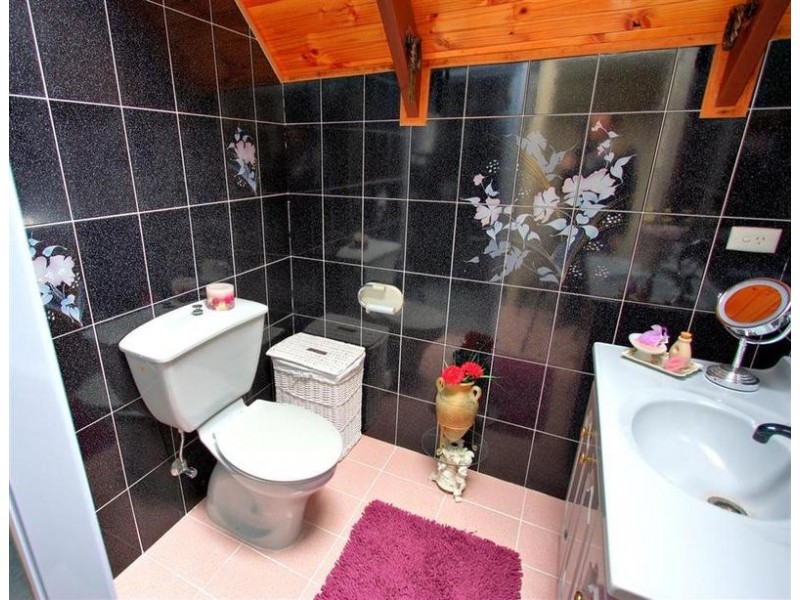 5 Atkins Place, Estella NSW 2650