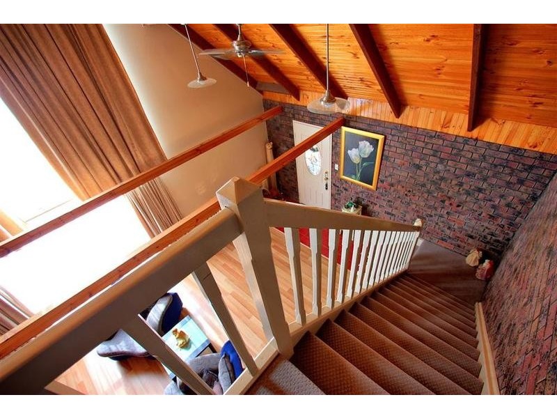 5 Atkins Place, Estella NSW 2650