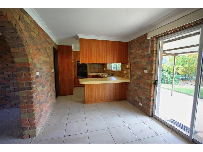 59 Brunskill Avenue, Lake Albert NSW 2650