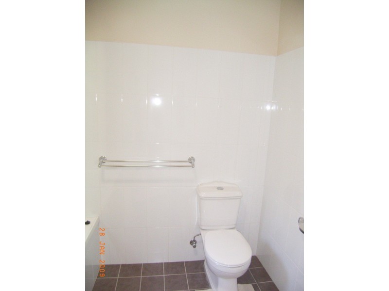 75 Docker Street, Wagga Wagga NSW 2650